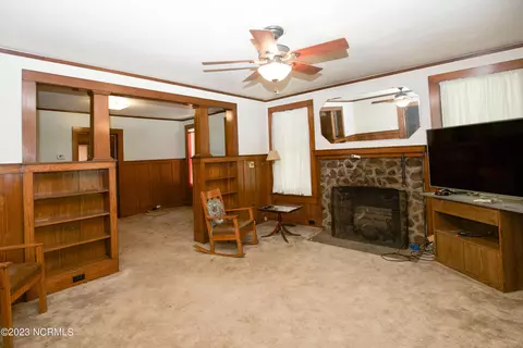 110 E Philadelphia Ave, Pinebluff, NC 28373 photo 2