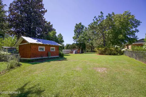 110 E Philadelphia Ave, Pinebluff, NC 28373 photo 6