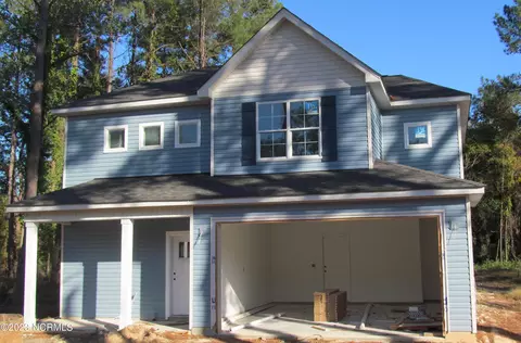 405 Sanborn St, Aberdeen, NC 28315