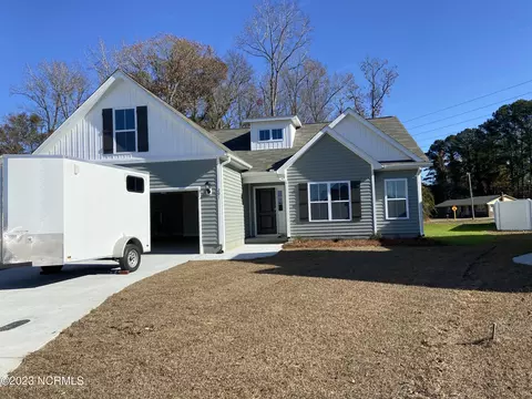 201 Sequoia Dr, Greenville, NC 27858