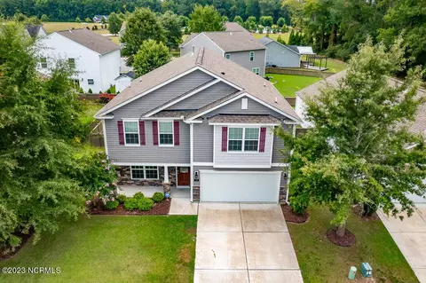 208 Frida Rd, New Bern, NC 28560 photo 2