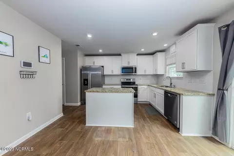 208 Frida Rd, New Bern, NC 28560 photo 12