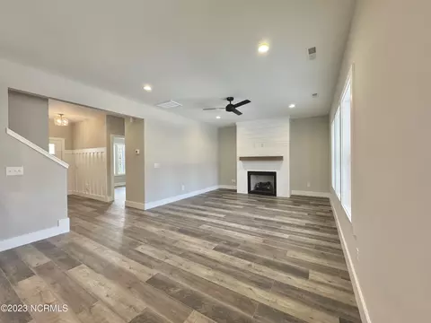 231 Weathersbee Dr, Hampstead, NC 28443 photo 9