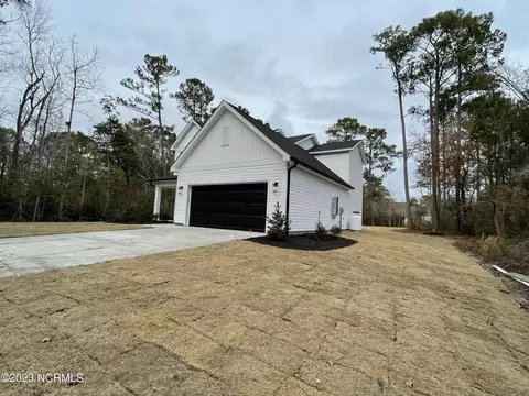 231 Weathersbee Dr, Hampstead, NC 28443 photo 3
