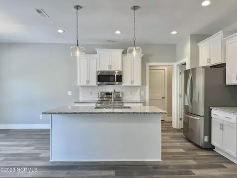 231 Weathersbee Dr, Hampstead, NC 28443 photo 13