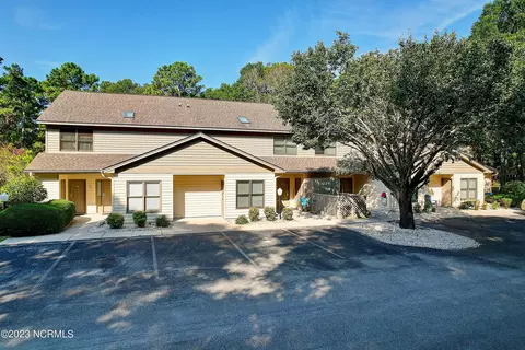 226 Clubhouse Rd #17D, Sunset Beach, NC 28468