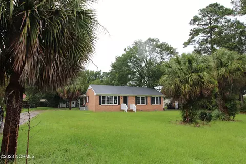 203 Pinewood Dr, Goldsboro, NC 27534