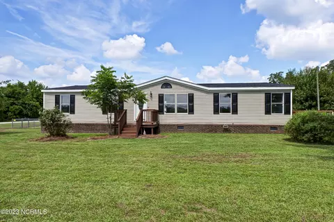 272 Gregory Fork Rd, Richlands, NC 28574