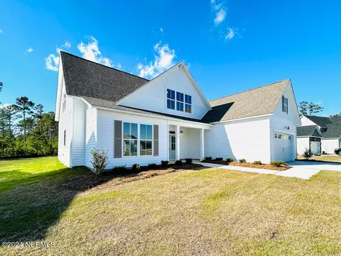 815 Cooke Dr, Hubert, NC 28539 photo 2