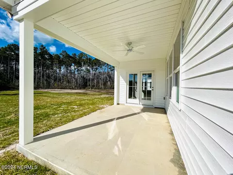 815 Cooke Dr, Hubert, NC 28539 photo 9