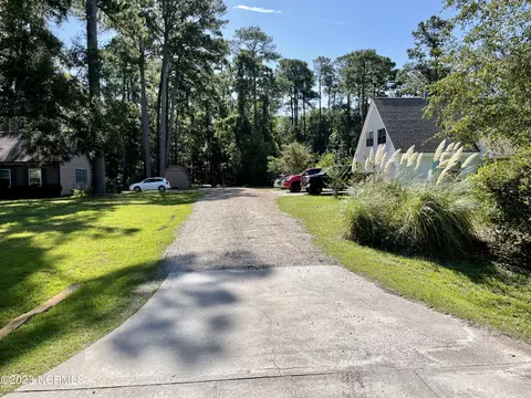 566 Rose Ave, Wilmington, NC 28403