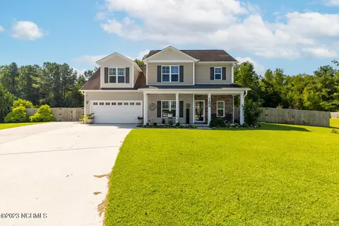 123 W Tumbling Waters Rd, Rocky Point, NC 28457