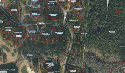 1 Kenilwood Ct, Pinehurst, NC 28374