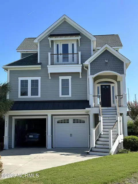4449 Midshipman Ct SE, Southport, NC 28461