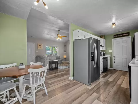 311 Riggs Rd, Hubert, NC 28539 photo 16