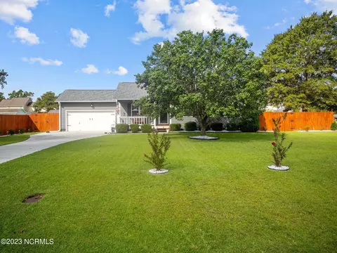 311 Riggs Rd, Hubert, NC 28539 photo 6