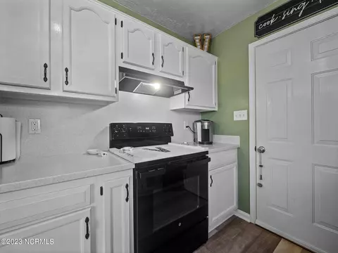 311 Riggs Rd, Hubert, NC 28539 photo 23