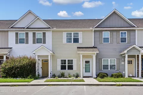 107 Justice Farm Dr, Sneads Ferry, NC 28460