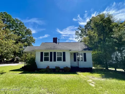 612 Rudolph St, Goldsboro, NC 27530
