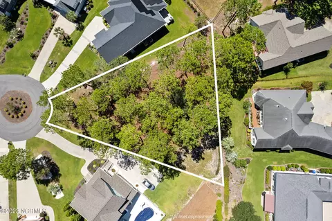 734 Surrey Ct, Sunset Beach, NC 28468