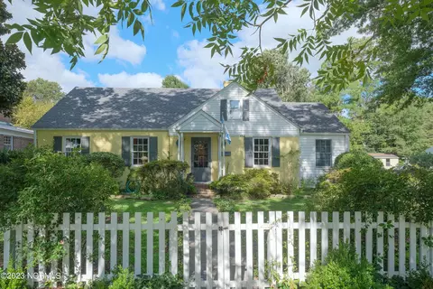 205 N Granville St, Edenton, NC 27932