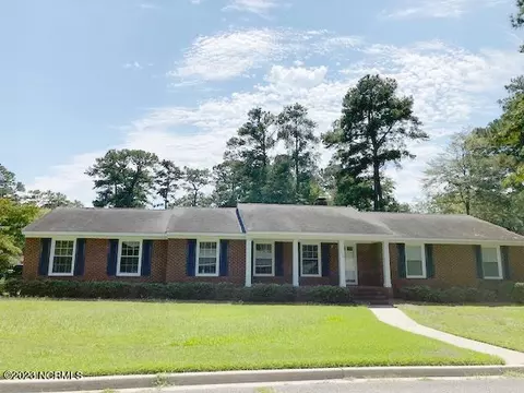 1602 N Overlook Dr, Greenville, NC 27858