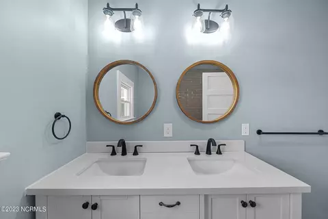 420 E 9th St, Washington, NC 27889 photo 26