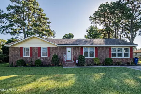 4007 NE College St, Ayden, NC 28513
