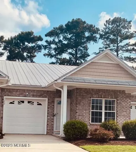 122 Grace Point Dr, Winnabow, NC 28479