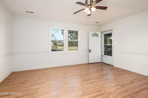 4850 Loop Rd, Scranton, NC 27875 photo 4
