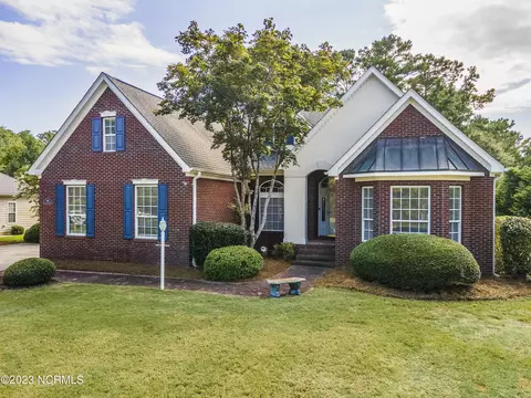 300 Starboard Cv, Sneads Ferry, NC 28460
