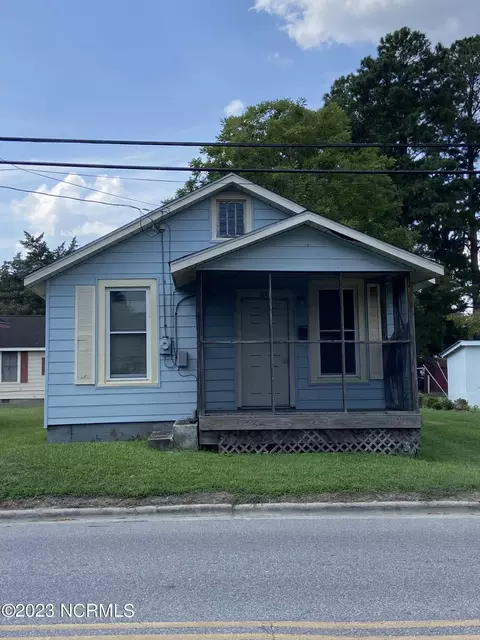 711 Brooks Ave, Elizabeth City, NC 27909