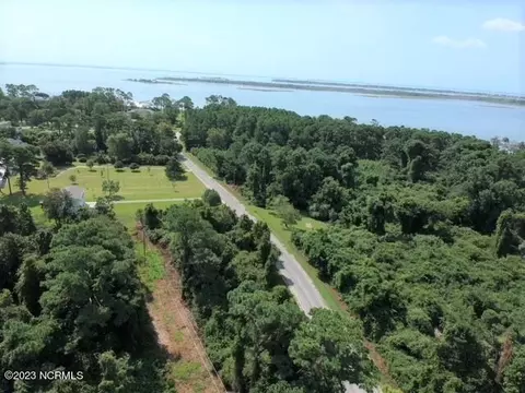 225 Sleepy Point Rd, Gloucester, NC 28528 photo 10