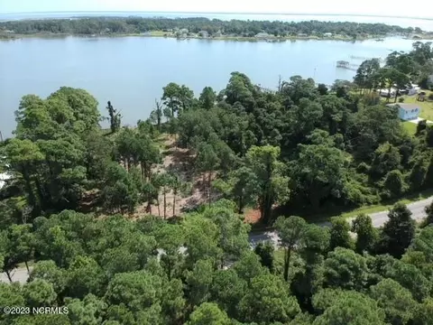 225 Sleepy Point Rd, Gloucester, NC 28528 photo 11