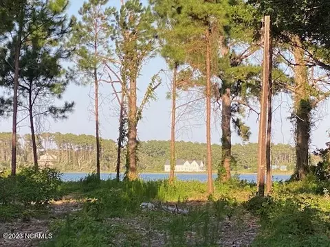 225 Sleepy Point Rd, Gloucester, NC 28528 photo 16