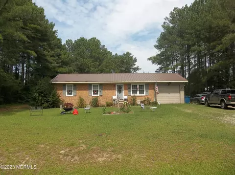 209 E Graves St, Candor, NC 27229