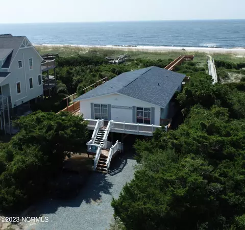 627 Caswell Beach Rd, Oak Island, NC 28465