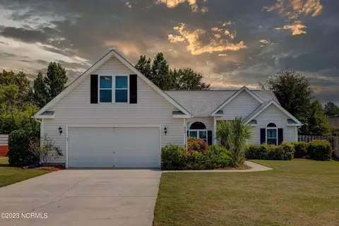650 Poplar Branches Close SE, Belville, NC 28451