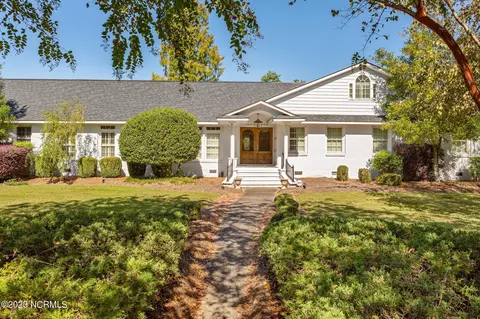 1905 York St, Kinston, NC 28504