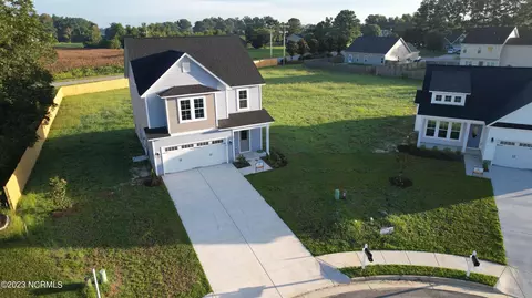 208 Pembury Way, Richlands, NC 28574