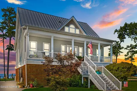 288 E Dowry Crk, Belhaven, NC 27810
