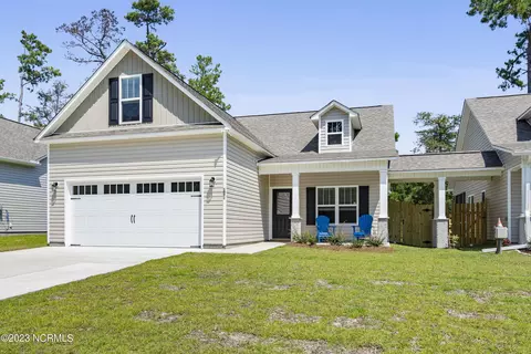 1071 Dan Owen Dr, Hampstead, NC 28443