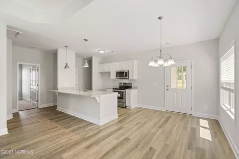 1071 Dan Owen Dr, Hampstead, NC 28443 photo 5