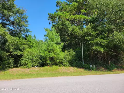 103 Buds Ln, Cedar Point, NC 28584 photo 3