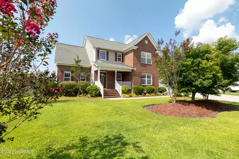 115 Runnymeade Dr, Jacksonville, NC 28540