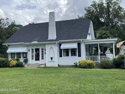 630 N Church St, Mount Olive, NC 28365
