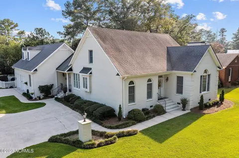 2209 Riley Rd, Kinston, NC 28504