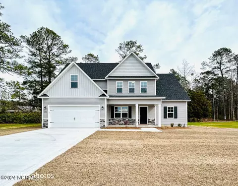 2012 Belgrade Swansboro Rd, Maysville, NC 28555