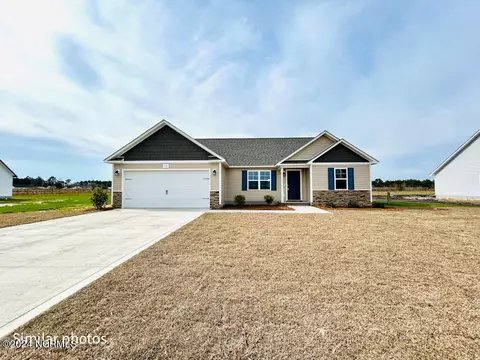 117 Cherry Ridge Ct, Richlands, NC 28574