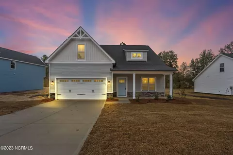 641 Reservation Rd, Aberdeen, NC 28315